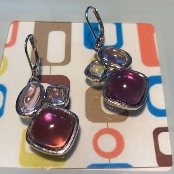 Jewelry - Stunning Artistic Earrings